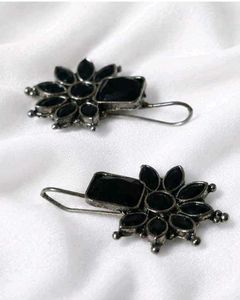 Stylish Black Stone Dangle Earrings