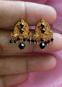 New Black Bead Earings