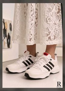 Adidas Sneakers