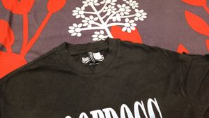 H&amp;M Unisex T Shirt..xs