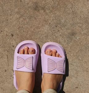 combo of 2 slippers