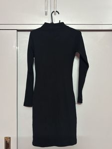 Chic Black Long Sleeve Midi Dress