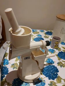 Fruit Juicer