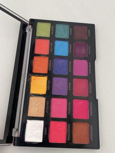 Revolution Eyeshadow Palette
