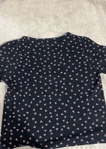 Chic Black Floral Print Top with Ruffle Sleeves
