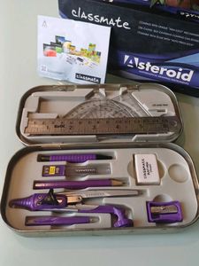 Classmate Asteroid geometry box