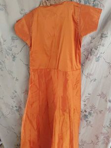 gown