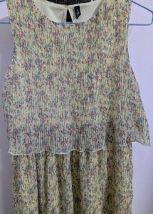Chic Floral Pleated Midi Dress