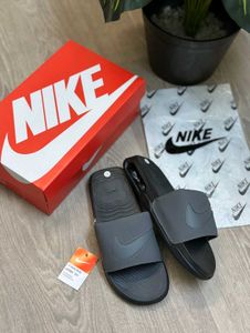 Nike flip flop