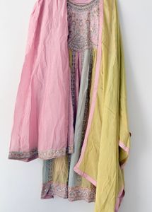 Elegant Pastel Kurta Set with Dupatta