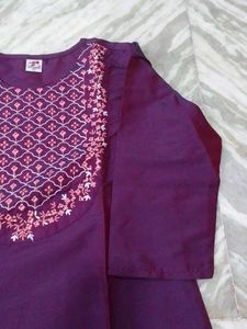 Elegant Purple Kurta Set with Embroidery