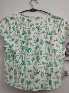 Cute Tropical Print Cropped Top