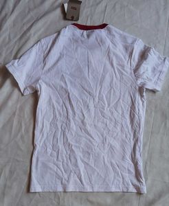 Levi's White Graphic T-Shirt