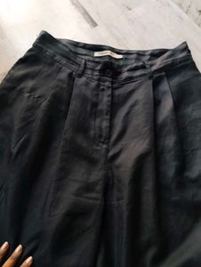 Chic Wide-Leg Black Pants