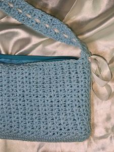 Chic Crochet Shoulder Bag