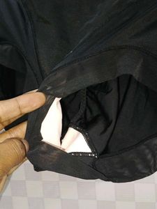 (1300)Black Shaping Brief