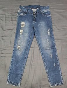 Blue Denim Jeans – Stylish Washed Look