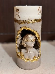 Unique Gold &amp; Sculpture Candles