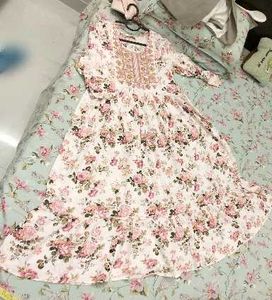 Elegant Floral Print Kurta