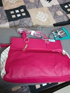 carpese Chic Red Tote Handbag