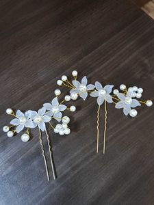Floral Pearl Hair Pins