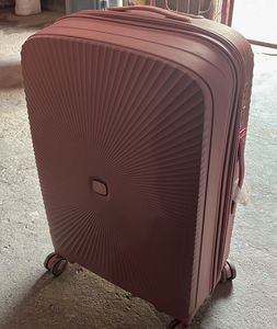 Stylish Rose Gold Hardshell Luggage