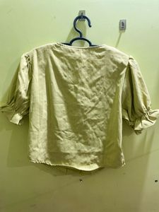 Cute Puffy Sleeve Top with Bow Accent