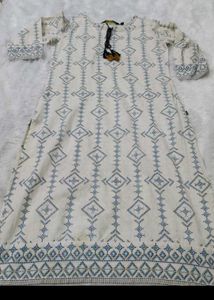 Set of 2 Avaasa kurti