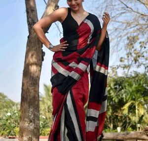 Elegant Black &amp; Red Saree