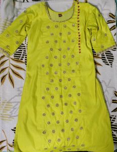 Festive Kurtha Set