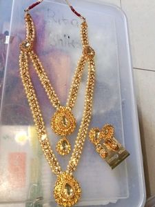 Stunning Gold Pearl Necklace Set