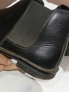 classic Men's Black Chelsea Boots