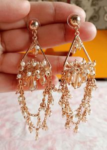 Dangle Earrings with Pearls