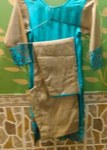 Stylish Blue Kurta with Contrast Sleeves and it,s