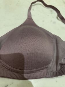 smooth and Comfortable Everyday Bra