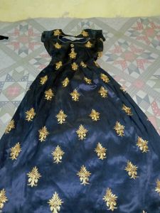 Beautiful navy blue gown for festivals