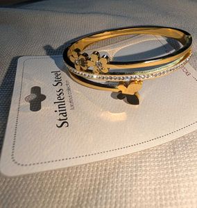 Gold Butterfly &amp; Flower Bangle