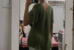 corquette green top
