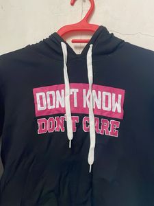 Black Crop Hoodie "Don't Know Don't Care"