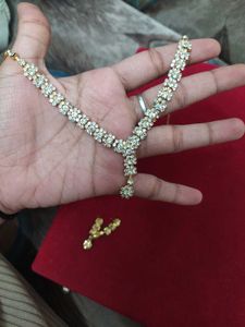 Stunning Crystal Necklace and Earring Set