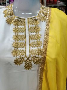 Beautiful White &amp; Yellow Kurta Set