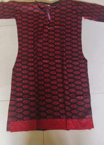 Stylish Red &amp; Black Printed Kurta