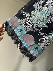 Elegant Black Kurta with Floral Print