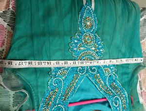 Beautiful 😍 Net Gown With Baloon Astin In ₹299
