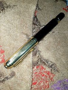 Elegant Gold & Black rollerball Pen