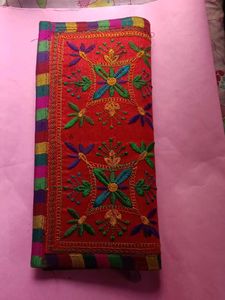 embroidry pattern purse