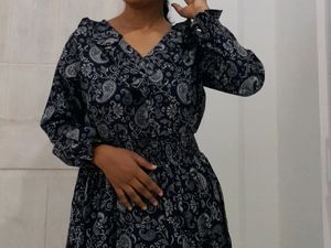 Flared Midi Dress👗