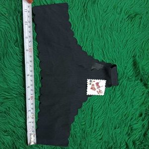 Comfortable🆕🎁 Scalloped Thong Panty