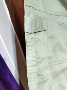 Women's Light Green Cargo Pants☘️
