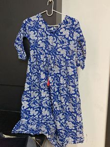 Blue &amp; White Floral Print Kurta